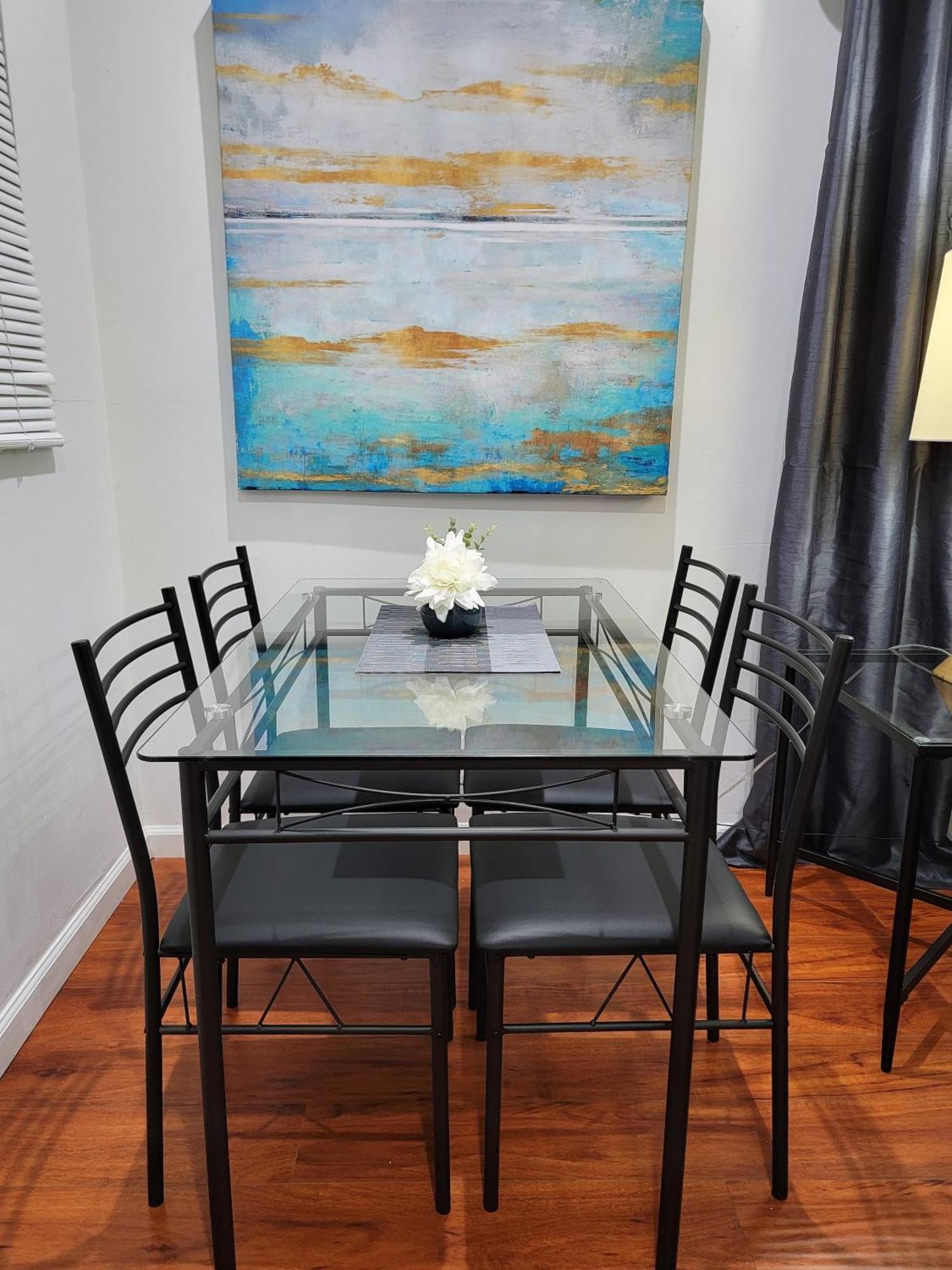 Budget Beverly Hills Style 2 Bedroom Apt - 5 Minutes From Rodeo Drive Appartement Los Angeles